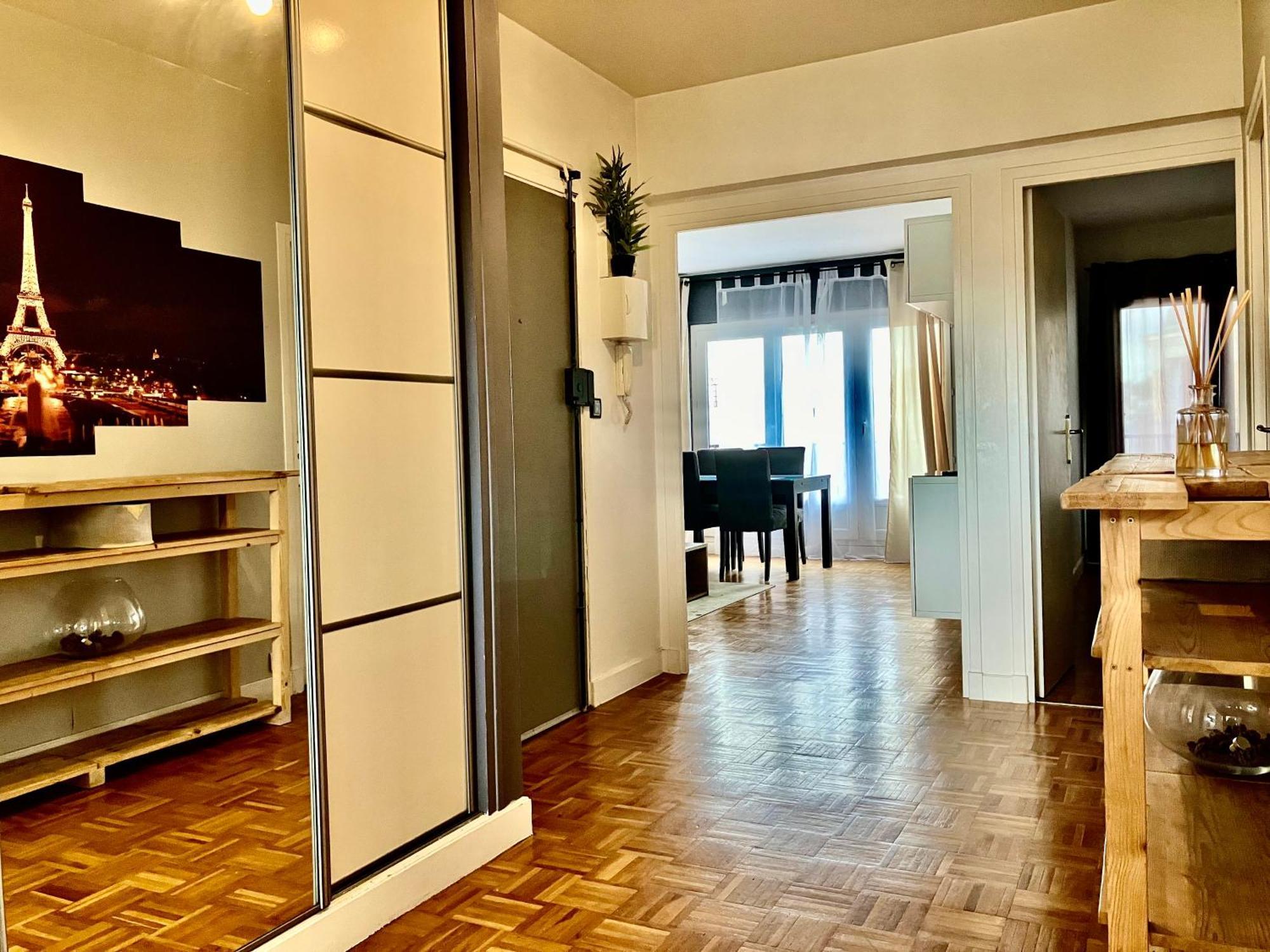Parisian Lounge 8 Pers Front Station Apartment Villemomble Ngoại thất bức ảnh